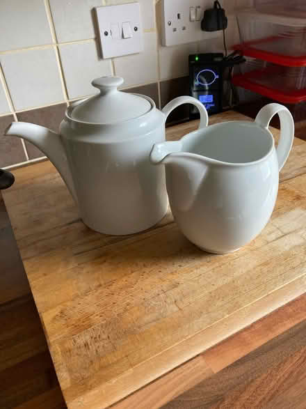 Photo of free Teapot and jug (Warndon Worcester WR4) #3