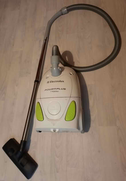 Photo of free Electrolux cylinder vacuum cleaner - uses bags (Stanley Gate L39) #1
