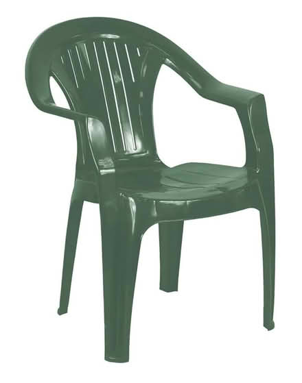 Photo of Outdoor Chair, Plastic Green (Wallingford, OX10) #1