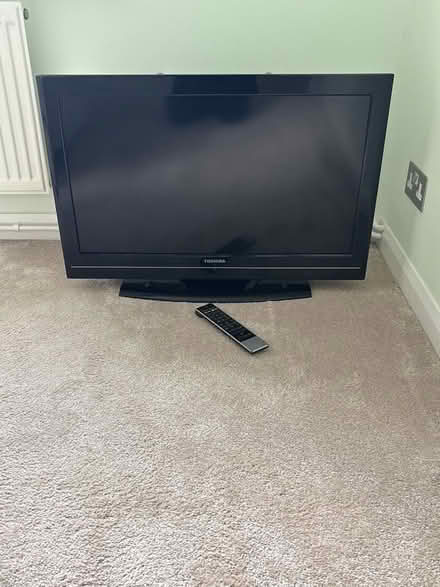 Photo of free 32 inch tv (Ockbrook DE72) #1