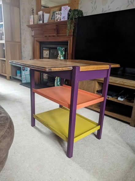 Photo of free Extendable table (WA6 Frodsham.) #2