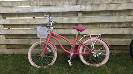 Photo of free Girls 20" Beach Cruiser Pink (the gallops leopardstown) #1