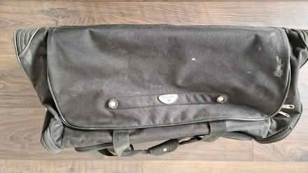 Photo of free Samsonsite holdall (KT3 - Motspur Park) #2