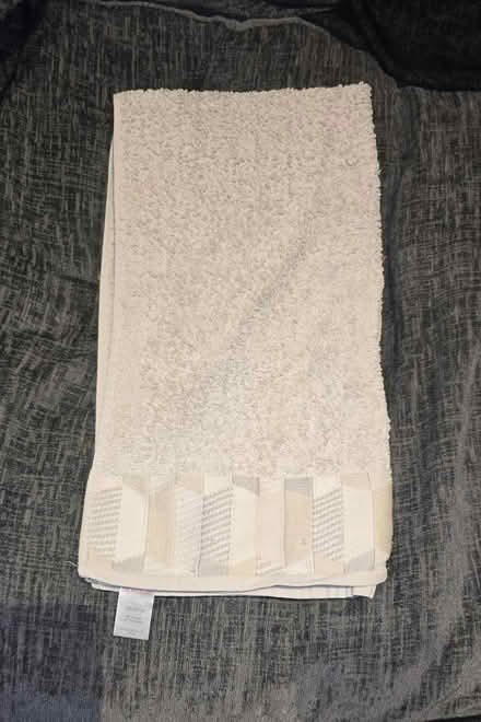 Photo of free Hand Towel (Oxford OX4) #1