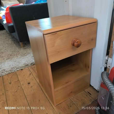 Photo of free Bedside cabinet (HR2 8) #1