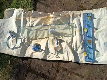 Photo of free Bathroom fittings (Twickenham TW1) #1