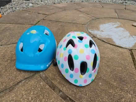 Photo of free Kids bike helmet XS (Swanston EH10 7H) #1