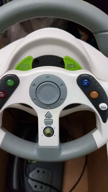 Photo of free gaming accessory (Clayton Green PR6) #2