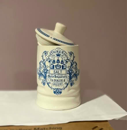 Photo of free Small storage jar (Bracknell RG12) #1