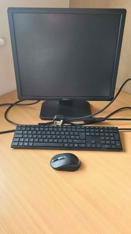 Photo of free Dell Monitor and Acer Keyboard (Burnopfield NE16) #1