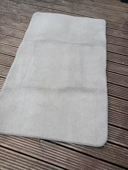 Photo of free Grey rug (Knowsley) #2