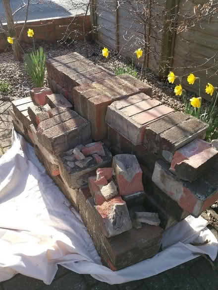 Photo of free Used bricks (Caversham Heights RG4) #1