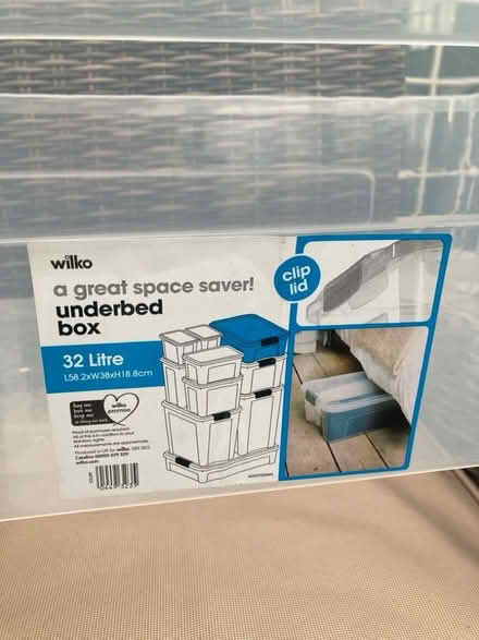 Photo of free 32 Litre box (Sutton Pools OX14) #2