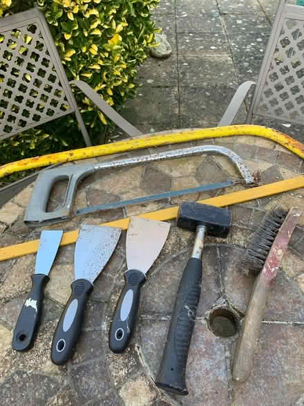 Photo of free Saws and misc tools (Horley RH6) #1