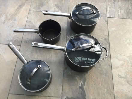 Photo of free Circulon pans (4) (furzton MK4) #1