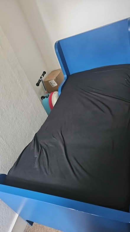Photo of free Single bed with mattress (N18 Edmonton) #3