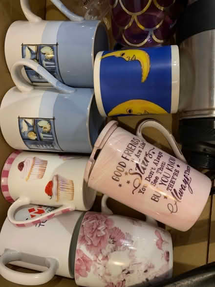 Photo of free Various kitchen items (BS11) #2