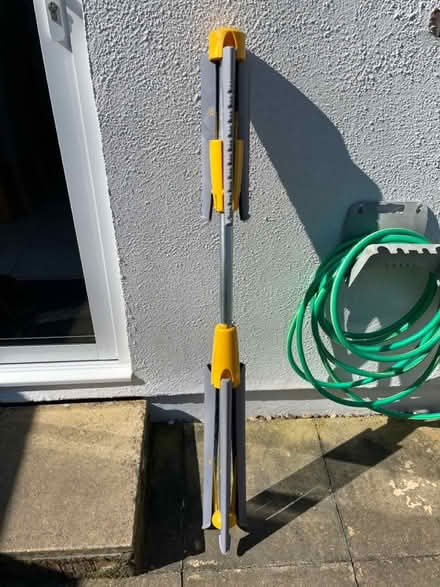 Photo of free Pop up clothes hanger (TR11) #1