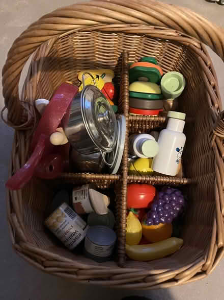 Photo of free Selection of wooden and plastic play food (Bear Flat) #1