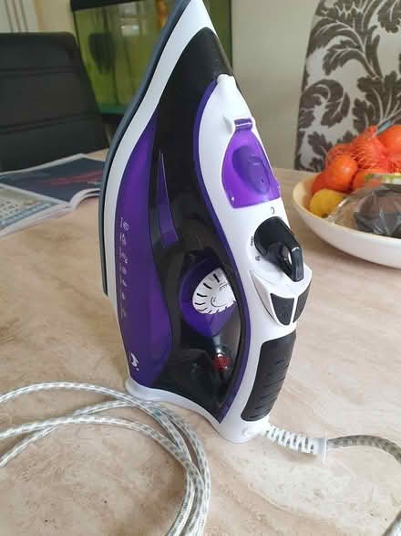 Photo of free Steam Iron self cleaning (Rushden NN10) #2