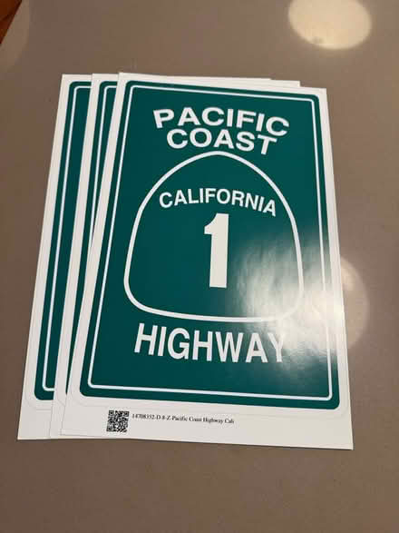 Photo of free Wall decor- California themed (95070) #2