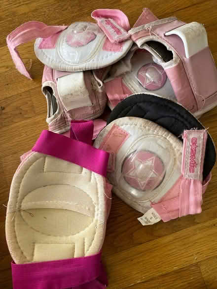 Photo of free Skating protective kit (twickenham TW2) #1