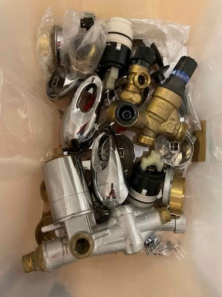 Photo of free Bathroom fitting bits n bobs (Central maidstone) #2