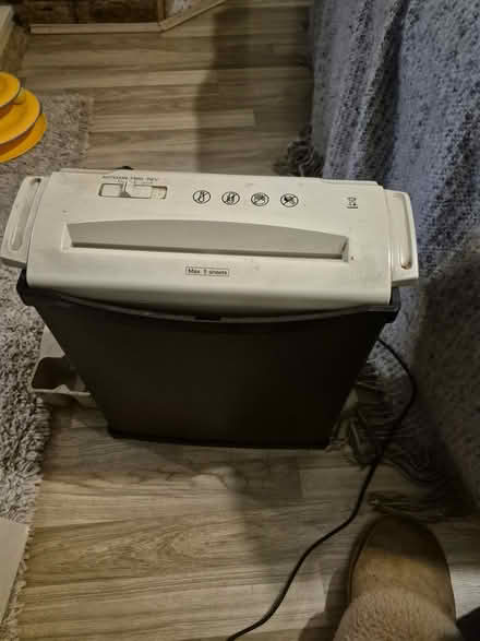 Photo of free Paper shredder (Ellesmere Port CH66) #1