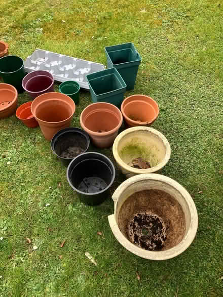 Photo of free Various garden pots (Chipping Sodbury BS37) #1