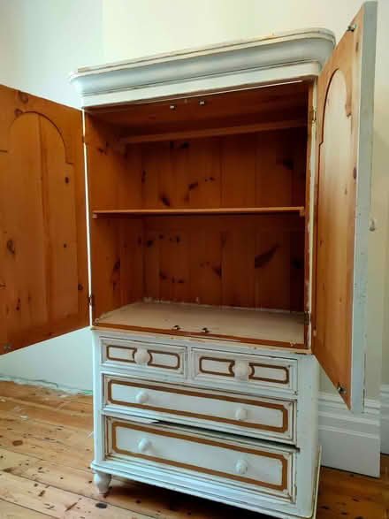 Photo of free Wooden wardrobe (Hove BN3) #4