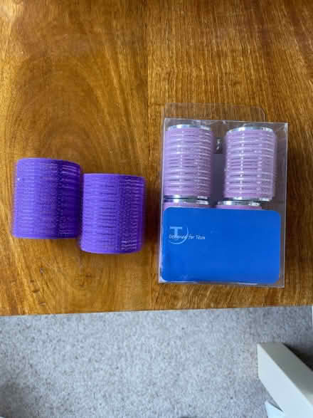 Photo of free X6 Velcro hair rollers (Fen Drayton CB24) #1