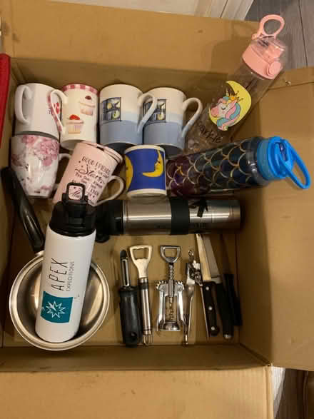 Photo of free Various kitchen items (BS11) #3
