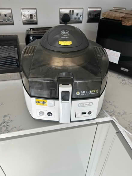 Photo of free DeLonghi MultiFry Air Fryer Cooker (Mole Valley Dorking) #1