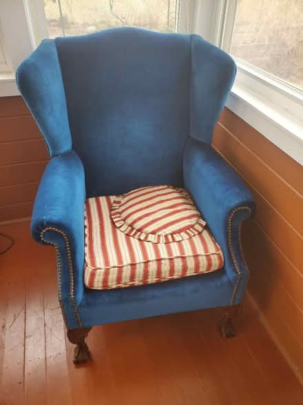 Photo of free Wingback armchair (Lowell highlands) #3