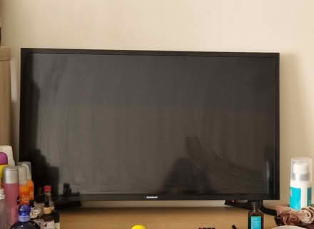 Photo of free Samsung TV (West Drayton UB7) #1