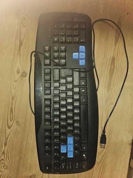 Photo of free USB PC Keyboard (Leeds LS15) #2