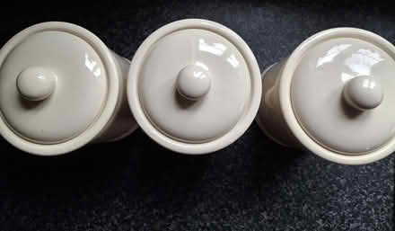 Photo of free Ceramic Coffee/Sugar/Tea Cont'rs (Murrow) #3