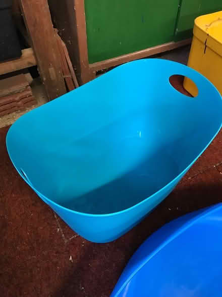 Photo of free Two toddler’s play containers (Wychwood Avenue LU2) #4