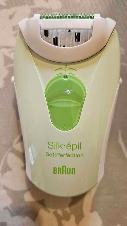 Photo of free Braun Silk-épil SoftPerfection Epilator (Knightsfield AL8) #2