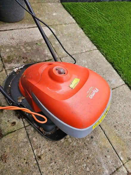 Photo of free Flymo hover vac (not working) (Allerton Bywater WF10) #1
