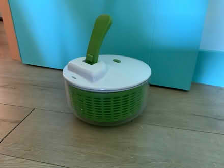Photo of free Oneida salad spinner (East Palo Alto) #1
