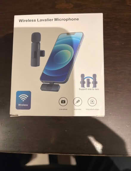Photo of free Wireless lovelier microphone (Weybridge KT13) #1