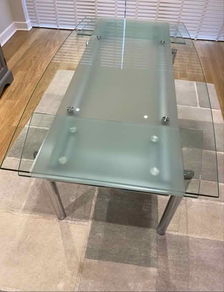 Photo of free Glass Dining Table Extending (PR9 7LU) #1
