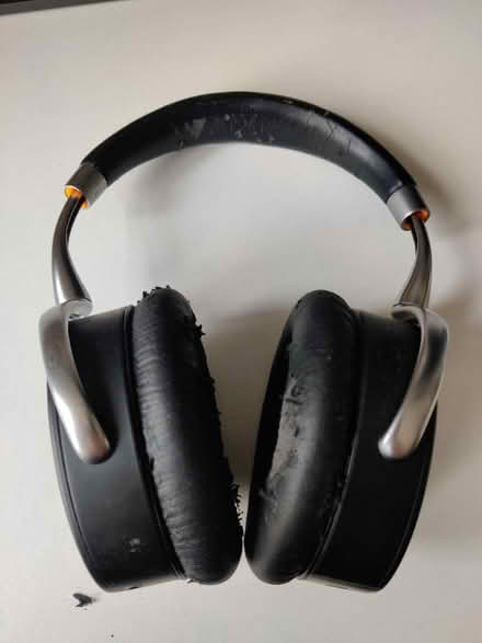 Photo of free Parrot zik 1 headphones (Headington OX3) #1