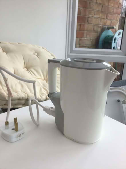 Photo of free Travel kettle + mugs (Minster Lovell OX29) #1