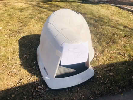 Photo of free Dog igloo (Aurora) #1