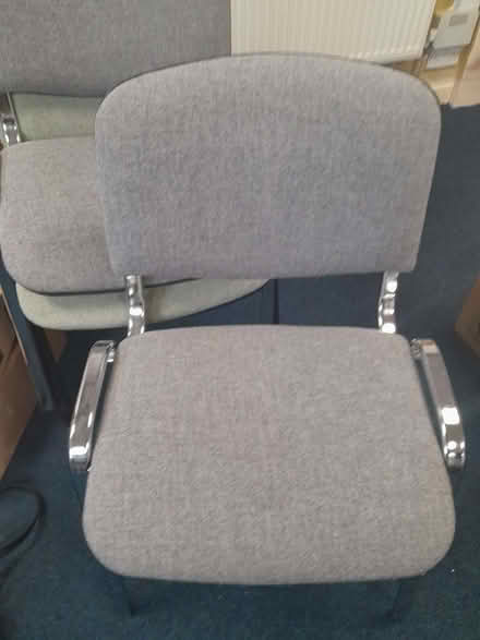 Photo of free large flipchart stand (Leeds LS9) #1