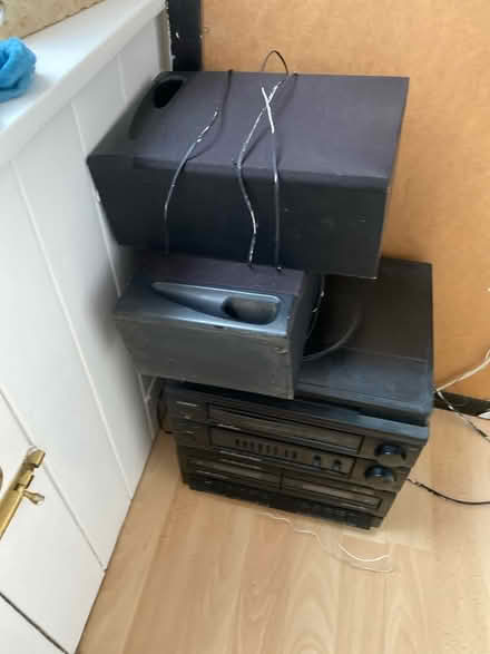 Photo of free Vintage stereo (B29) #1