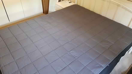 Photo of free Weighted Blanket 150 cm x 200 cm (Guildford GU1) #3