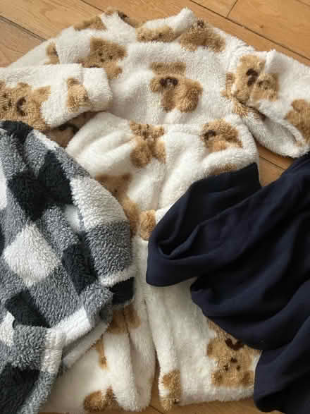Photo of free Warm Girls clothes (Dagenham RM10) #2
